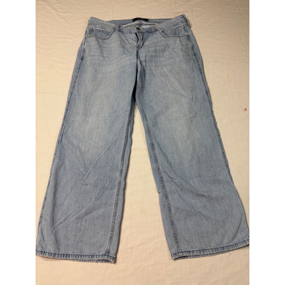 Hollister Low-Rise Baggy Jeans Light Wash 12R W31R Wide Leg Lightweight Denim